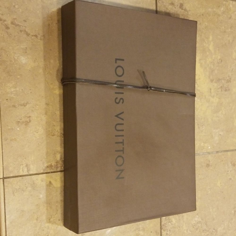 AUTHENTIC Louis Vuitton box, 15 x 10